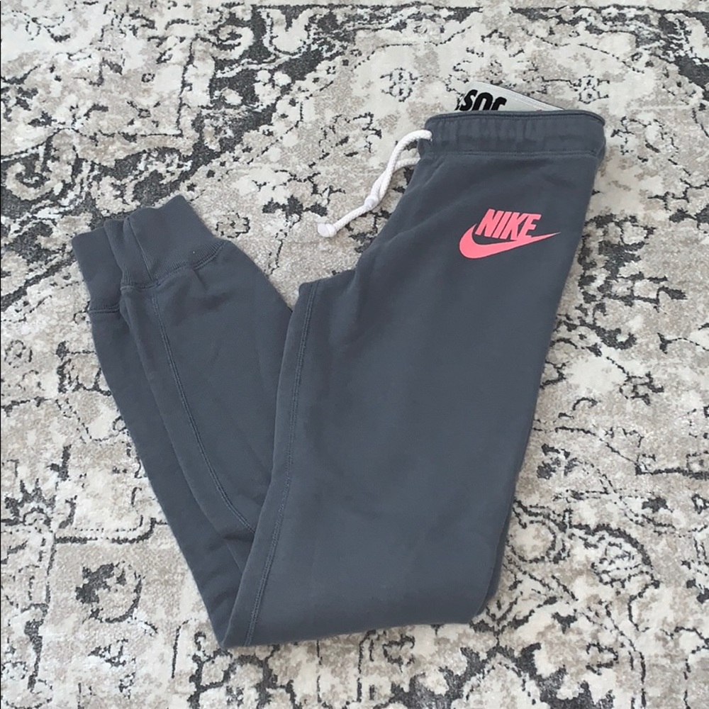 Grey Nike sweatpants